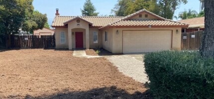 314 N Hemet St in Hemet, CA - Building Photo - Building Photo