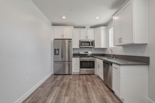 19833 Blythe in Los Angeles, CA - Building Photo - Building Photo