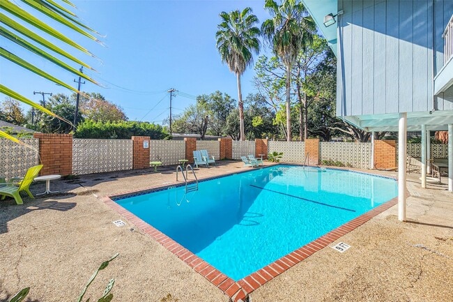 property at 5542 Holly St