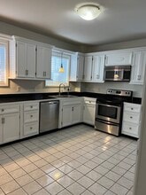 82 Atlantic St, Unit 1 in New Bedford, MA - Building Photo - Building Photo