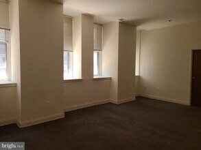1001-13 Chestnut St in Philadelphia, PA - Building Photo - Building Photo