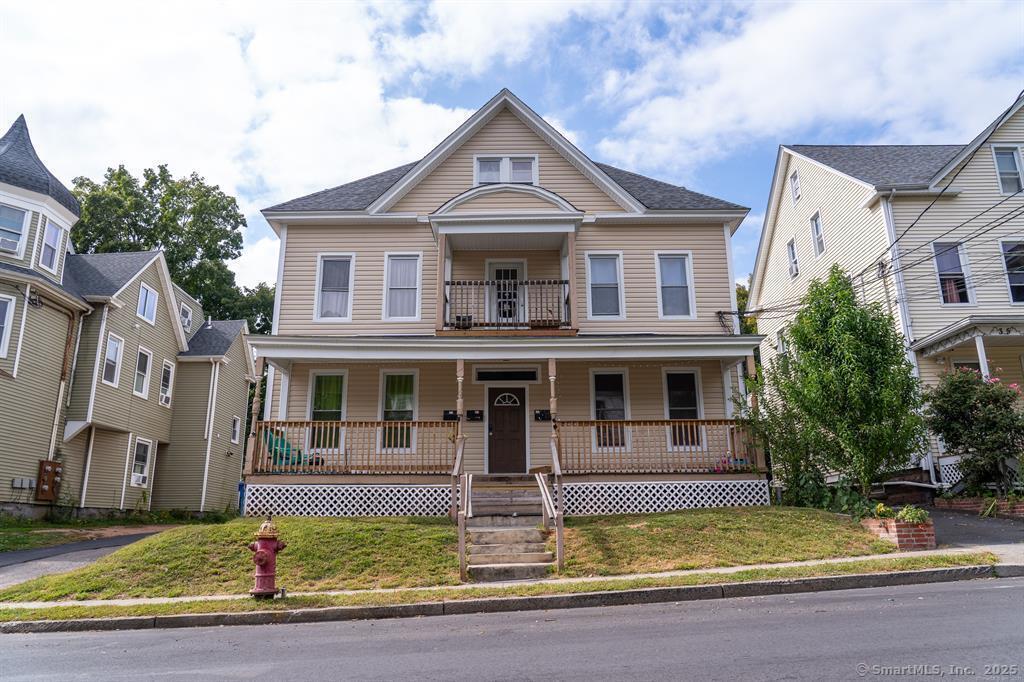 37 Randolph Ave in Meriden, CT - Building Photo