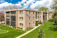 Brookside Condominiums in Minneapolis, MN - Building Photo - Building Photo