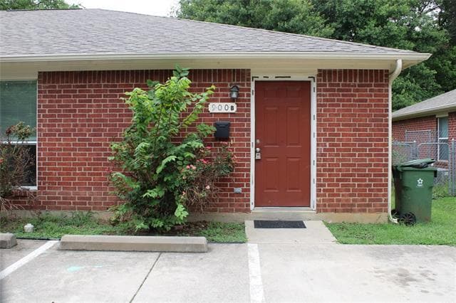 property at 900 Naomi Ln
