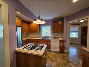 7855 N Wabash Ave in Portland, OR - Building Photo - Building Photo