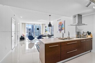 495 Brickell Ave, Unit # 402 in Miami, FL - Building Photo - Building Photo