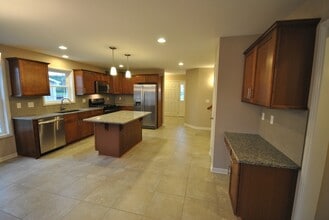 3896 Jody Ct in Blasdell, NY - Building Photo - Building Photo