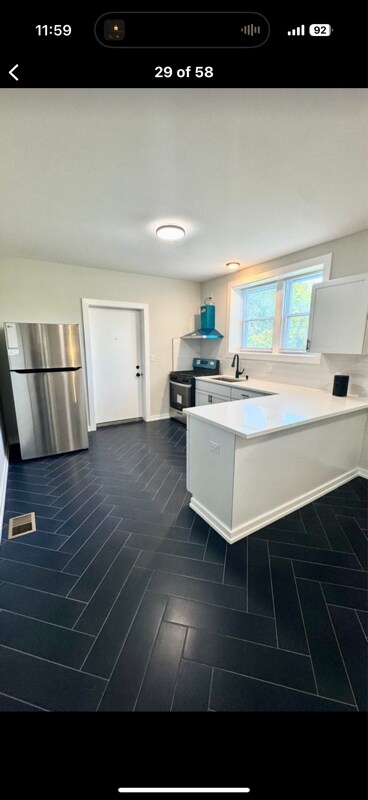 1110 W Marquette Rd in Chicago, IL - Building Photo - Building Photo