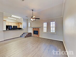 1202 Mission St, Unit HE-128 in Duncanville, TX - Building Photo - Building Photo