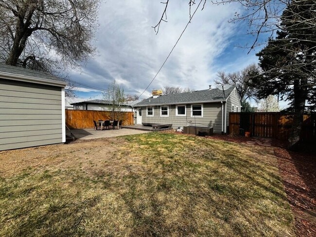 2000 W 47th Ave in Denver, CO - Building Photo - Building Photo