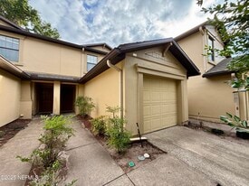 7764 Playschool Ln in Jacksonville, FL - Building Photo