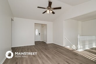 87 Four Winds Dr in St. Peters, MO - Building Photo - Building Photo