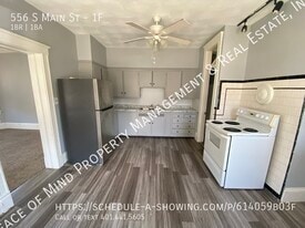 556 S Main St in Woonsocket, RI - Building Photo