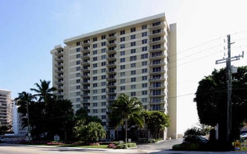 Ocean Place Condominiums in Pompano Beach, FL - Building Photo - Building Photo