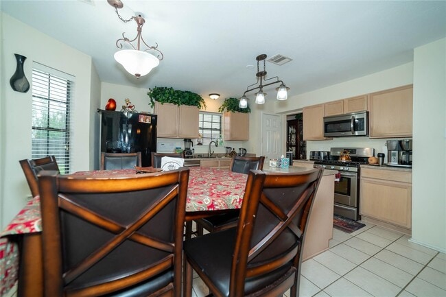 property at 5121 Alderney Ct