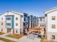 Novel Place Senior Living - Blue Springs in Blue Springs, MO - Building Photo - Building Photo