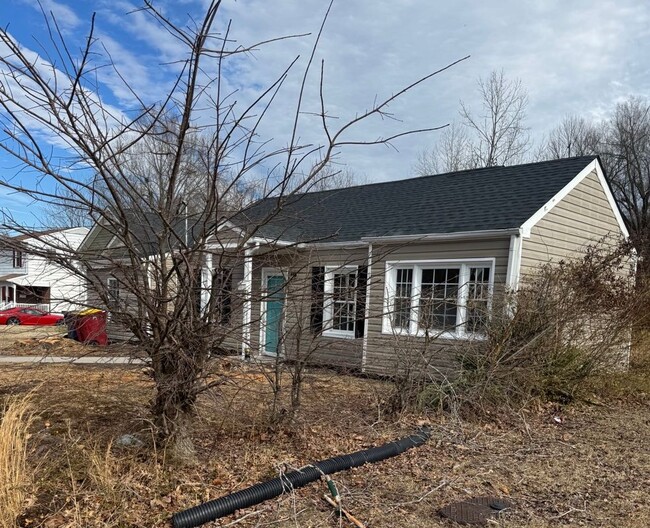 509 S Dillard St in Blackstone, VA - Building Photo - Building Photo