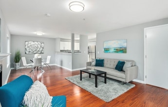 13306 SE 272nd St in Kent, WA - Building Photo - Building Photo