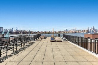 50 N 1st St in Brooklyn, NY - Building Photo - Building Photo