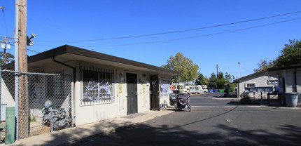 Acorn Mobile Village in Sacramento, CA - Building Photo - Building Photo