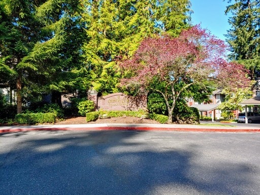 property at 15433 Country Club Dr