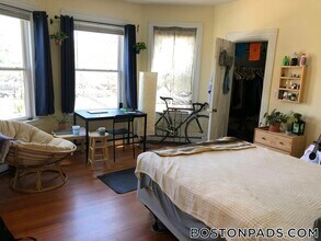 268 Broadway in Cambridge, MA - Foto de edificio - Building Photo