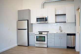 2320 N Vancouver Ave in Portland, OR - Building Photo - Building Photo