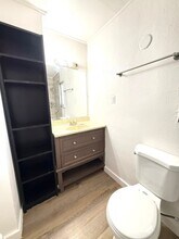 9271 Hoffman Way in Thornton, CO - Foto de edificio - Building Photo