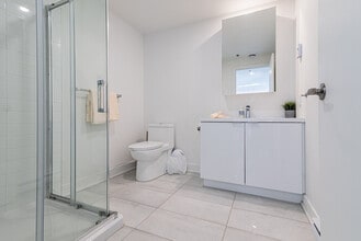 1635 Rue Berri in Montréal, QC - Building Photo - Building Photo
