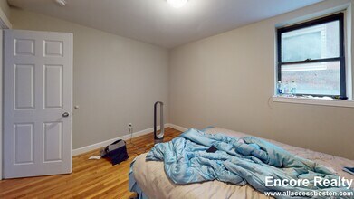 7 Winship St, Unit 1 in Boston, MA - Foto de edificio - Building Photo