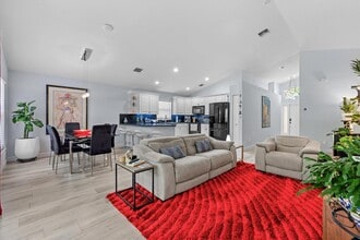 1664 Oak Berry Cir in Wellington, FL - Building Photo - Building Photo