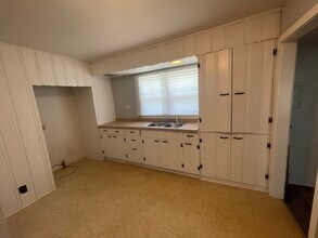 1405 Sherman St in Danville, IL - Building Photo - Building Photo
