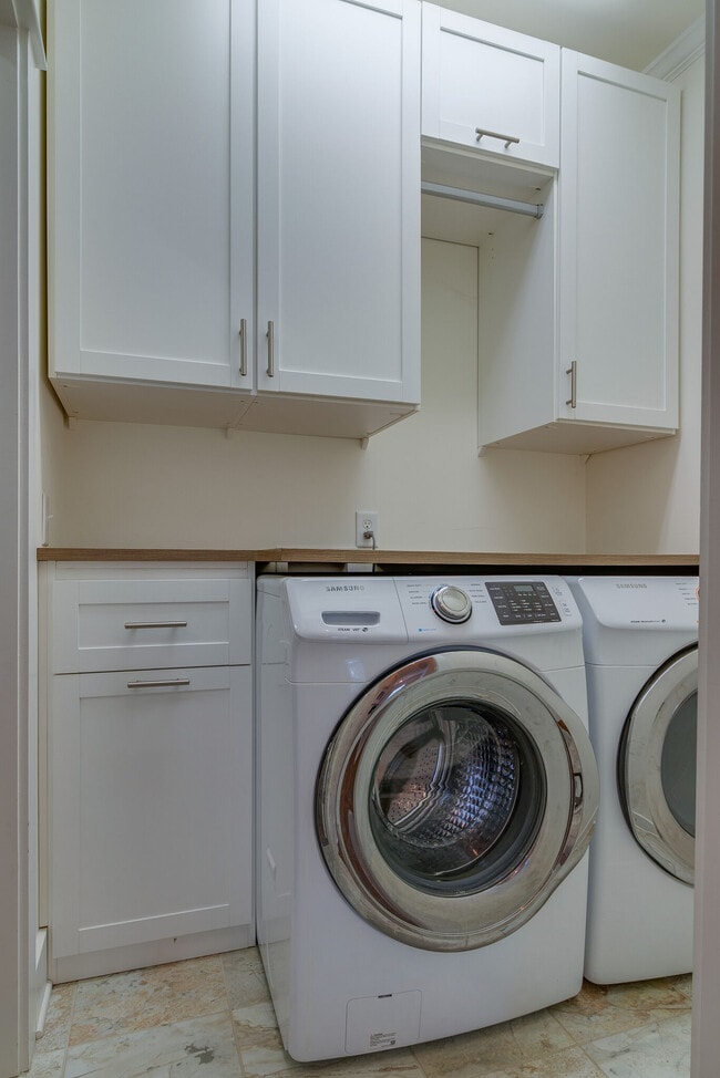 property at 1407 Pillow St