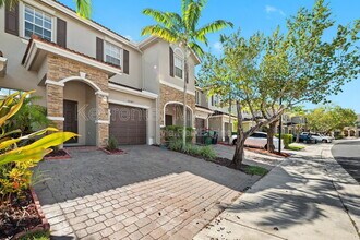 22387 SW 89th Ave in Cutler Bay, FL - Building Photo - Building Photo