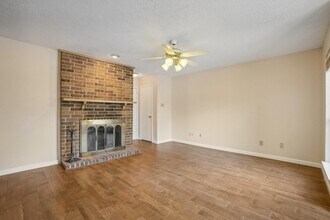1301 Memory Ln, Unit 4910 in Arlington, TX - Building Photo - Building Photo