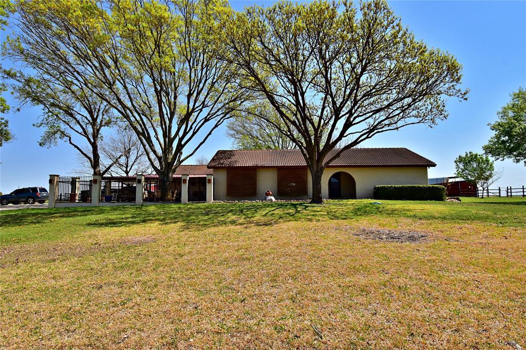 4513 Center Point Rd in San Marcos, TX - Foto de edificio