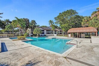 13922 SW 91st Terrace in Miami, FL - Building Photo - Building Photo