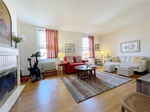 64 Sagamore Rd in Bronxville, NY - Building Photo - Building Photo