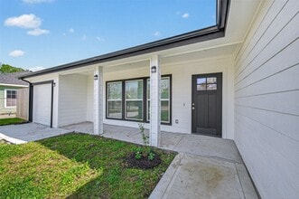 2202 Alabama St in Baytown, TX - Building Photo - Building Photo