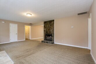 350 Anna Ave in Palmetto, GA - Building Photo - Building Photo