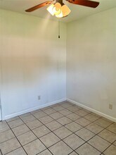 233 S Ohio Ave in La Porte, TX - Building Photo - Building Photo