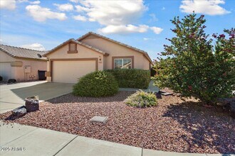 3261 W Melinda Ln in Phoenix, AZ - Building Photo - Building Photo