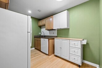116 Sycamore St, Unit 22 in Somerville, MA - Building Photo - Building Photo