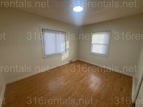 643 S Blf Ave in Wichita, KS - Building Photo - Building Photo