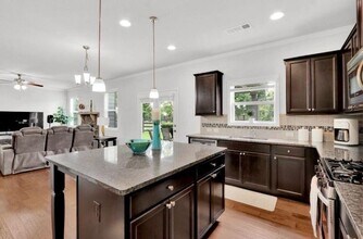 6651 Rivergreen Rd in Flowery Branch, GA - Building Photo - Building Photo