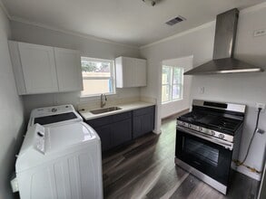 3903 Broyles St, Unit 4145 Conroy Street in Houston, TX - Building Photo - Building Photo