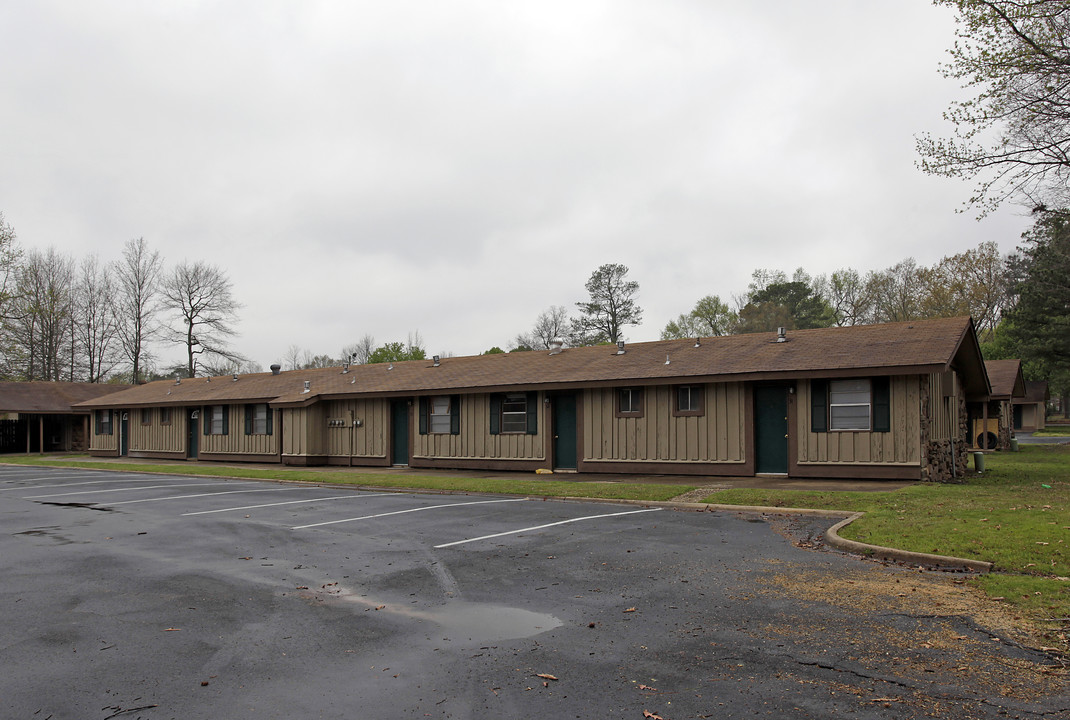 Swiss Village Apartments in Jacksonville, AR - Building Photo