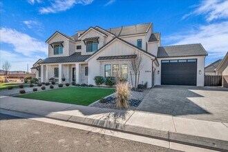 2904 Stonedale Dr in Saint George, UT - Building Photo - Building Photo