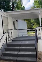 151 County Rd 2292 in Cleveland, TX - Building Photo