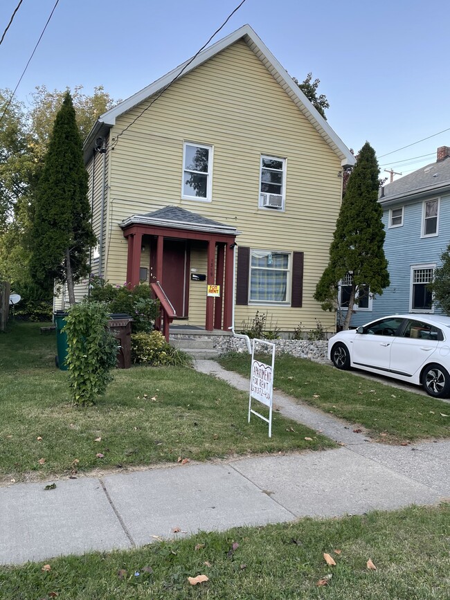 1319 Jerome St, Unit A